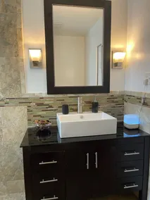 3-Bedroom Home With Heated Pool And Short Drive To The Beaches. - Image 2