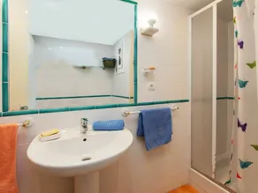Apartment i Torroella De Montgrí med 2 sovrum som kan rymma 4 - Image 2