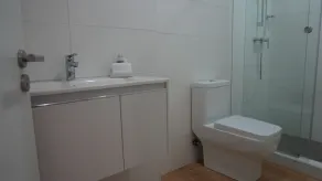 Beutiful Modern Apartment, High Speed Internet, Best Location - Image 2