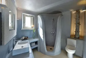 Divine in Mykonos With 10 Bedrooms and 12 Bathrooms - Image 5