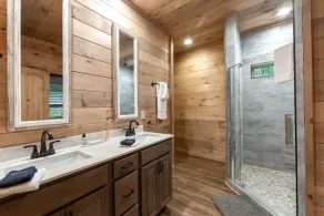 New Freedom Cabin with Large Deck - Image 5