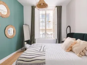Appartement avec terrasse et vue unique sur la Cathédrale - Image 2