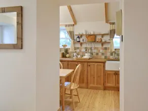 2 bedroom accommodation in Tregeseal, near St Just - Image 5