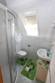 Appartamento 'Ferienwohnung Inselsbergblick' con vista sulle montagne, terrazza privata e Wi-Fi - Image 2