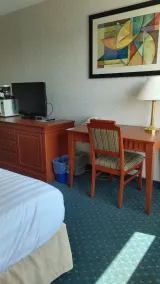 Conveniently located directly off the highway - Image 3
