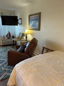 Waterfront Condo with Pool for Romantic Getaways and Fisherman.  Pet Friendly! - Image 4