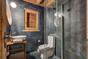 Chalet Alaska - Image 5
