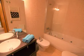204-Luxury apartment near the beach with sea view and pool - Image 4