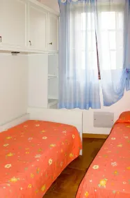 Dejlig lejlighed i villa med pool, WIFI, TV, terrasse, kæledyr tilladt og panorama udsigt - Image 5