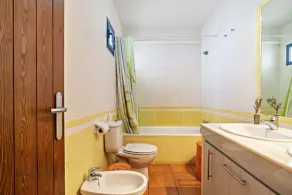 Apartment 100 meters from the beach with garage - Image 2