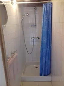 Charming, Spacious Dog-Friendly Holiday Rental with 2 Houses & Large Heated Pool - Image 5