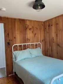 Light and bright three bedroom cottage-steps away from Humarock Beach. - Image 4