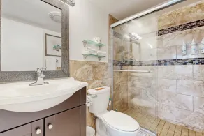 Sunlit suite with a city view & fast WiFi plus a pool, & beach access - Image 3