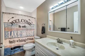 Lakefront Retreat on Pigeon Lake Hot Tub+Starlink. - Image 5