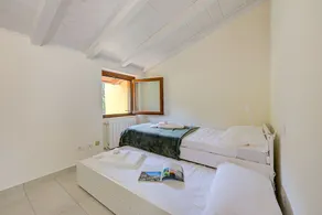 Cottage del Lago: Lake Maggiore Villa with Shared Pool - Happy Rentals - Image 5
