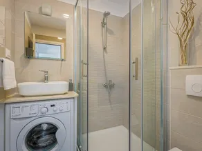Skøn  feriebolig for 6 gæster med klimaanlæg, WIFI, privat pool, TV og terrasse - Image 3
