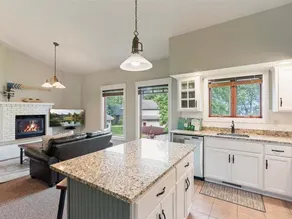 Lakeview East Gull Lake Condo, Playground, Firepit, Boat Rentals - Image 5