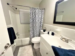 Cozy in Clearwater - A Quiet 4 Bedroom Home Minutes to the Beach. - Image 3