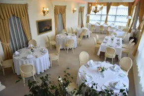 Hotel Garden - Image 4