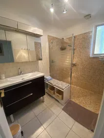 Casa de campo com piscina privada em ROUSSILLON - Image 2