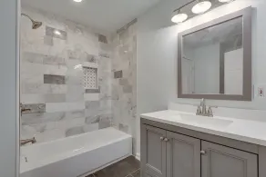 Blue Manor Luxury Home *15 min. from Airport* - Image 3