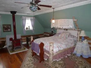Blue Mountain Country Estate - Image 4