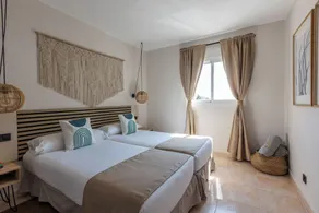 Apartment Ses Veles 1 dormitorio close to the Beach with Sea View, Pool, Wi-Fi & Garden - Image 5