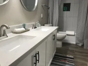 Beau condo moderne de North Scottsdale / Entièrement rénové / Wifi gratuit / MMR - Image 3