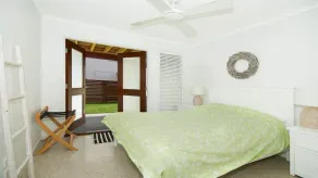Charlies @ Lennox - Perfect Family Beach House - Image 3