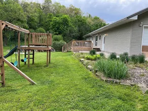 Private vacation house for larger groups near the Dells with heated game room. - Image 3