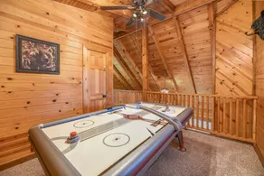 Maison de vacances avec internet haut débit, barbecue et jacuzzi | Vue montagne - Image 2
