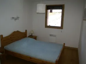 High-end 4-room duplex at the foot of the slopes with parking - Image 4