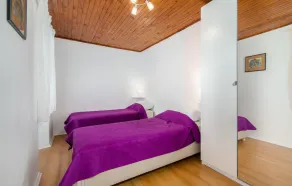 Awesome Home in Dobrinj With Wifi and 2 Bedrooms - Image 2