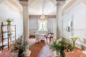 Luxury Villa with Pool in Lucca - Image 3