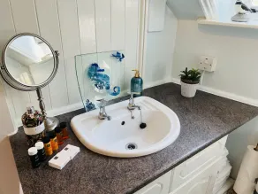 Period apartment set in Grade 2 listed building - Image 5