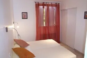 Location à Caromb - Ventoux , maison idéalement située, piscine à partager - Image 3