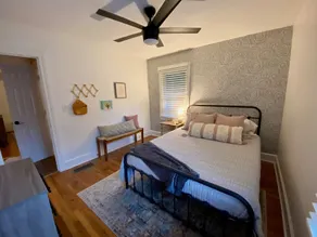 NEW Travelers Rest | Cute Bungalow Close to I-20 - Image 5