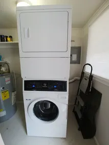 2 Zi + solar klein zimmer, 2 Bäder, Privathaushalt mit BBQ & Strandausrüstung - Image 2