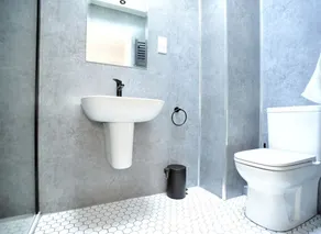 A ground floor studio flat with either double or twin beds, fully equipped kitchen + parking - Image 2