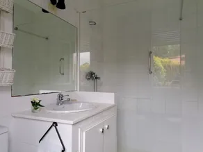 Beautiful, private villa with expansive garden close to beaches. - Image 4