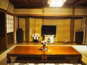 Yakuya Akira SHO Inn Jardim privado com jardim japonês · junto ao país dos peixes (comida e bebida) - Image 2