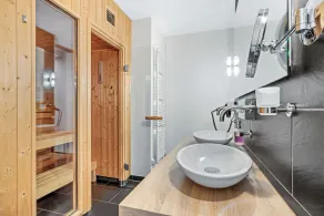 Ruhige, Schöne Wohnung in Strandnähe mit Sauna und Balkon mit Blick ins Grüne - Image 4