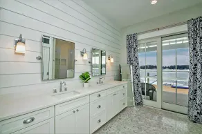 Stunning Lake Front Oasis - Image 5