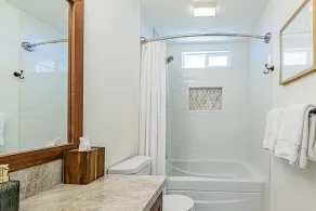 Pele's Paradise- Absolute Oceanfront Paradise with Air Conditioning! - Image 3