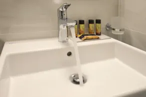 Sunrise Bay Apts - Image 3