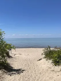 2 bedroom cottage 1 block from South Beach- hot tub, fire pit - Image 3