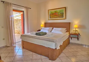 Chrismos Luxury Suites 1A Apraos Corfu - Image 4