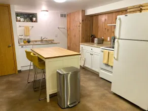 Apartment close to downtown Rochester, walking distance to Mayo! - Image 5