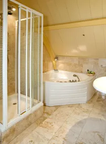 Exclusive location in an oasis of tranquillity in Hoorn (near Amsterdam).  - Image 2