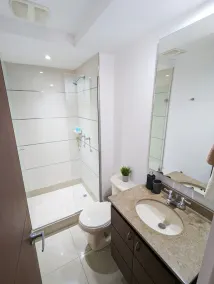 Auto-Checkin Apt Free PKG Central Location Poblado - Image 4